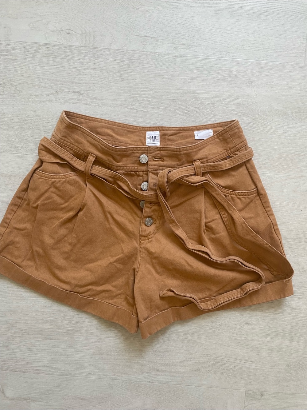 GAP High-Waist Belted Shorts in Caramel Brown